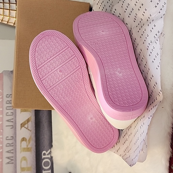 New In Box Toddler Rae Dunn Slip on Sneakers - Picture 5 of 6